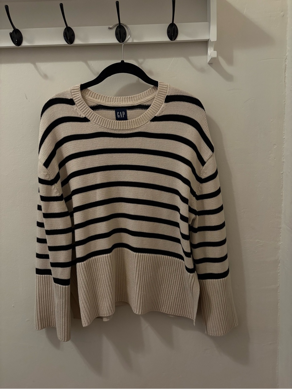 GAP Women's Cream & Black Striped Crewneck Sweater